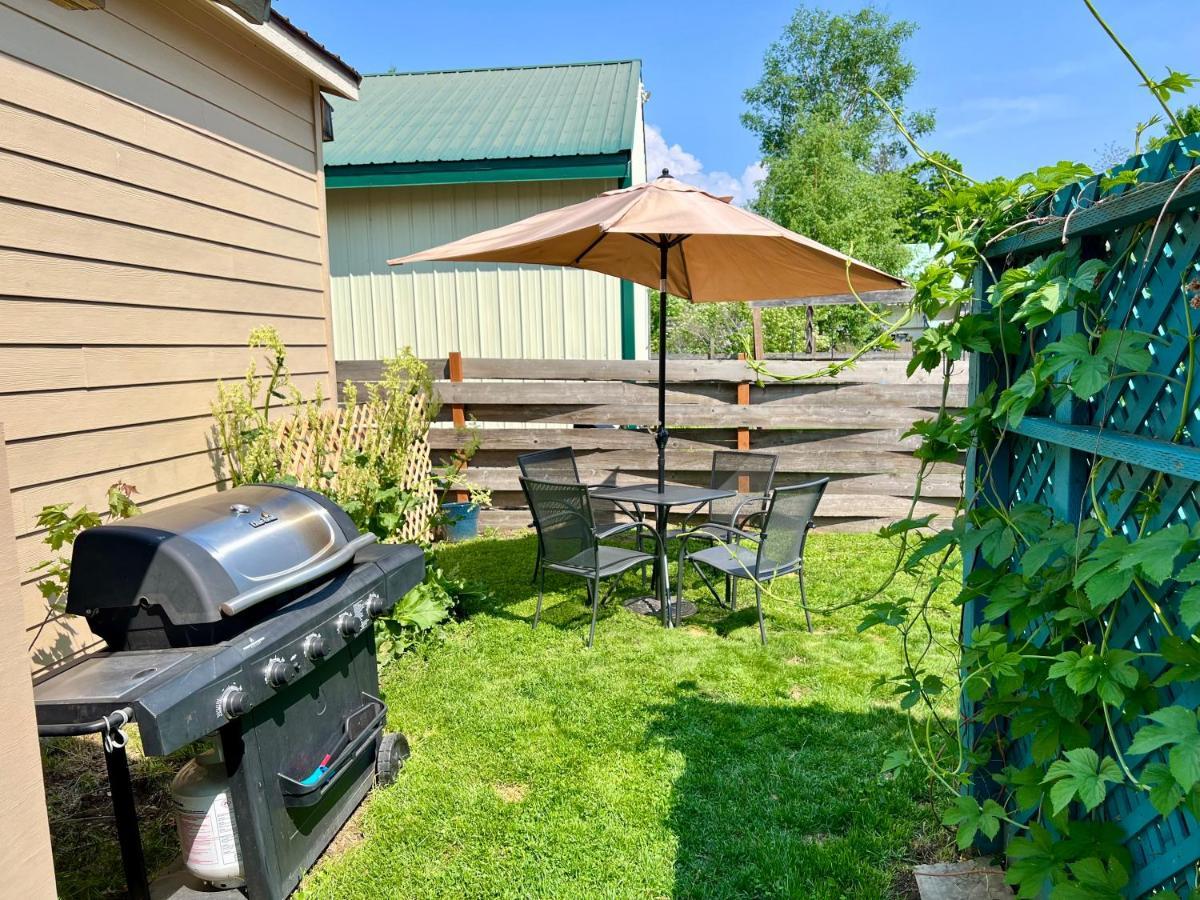 Great Downtown Location!